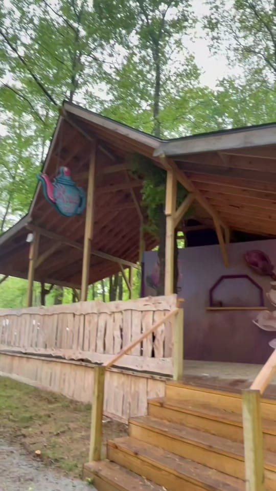 Post 1 by Arkansas Renaissance Festival on TikTok (video)