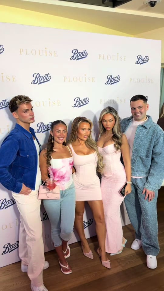 Post 2 by VICTOR on TikTok (video)