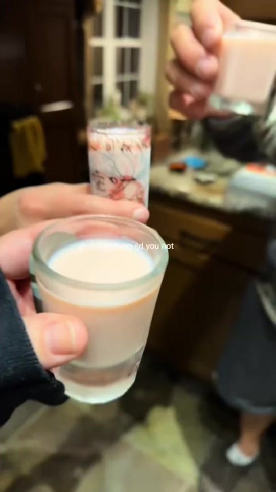Post 5 by Sam Golden on TikTok (video)