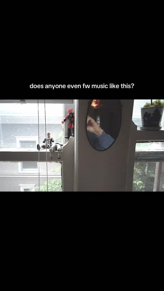 Post 1 by WORRY CLUB on TikTok (video)
