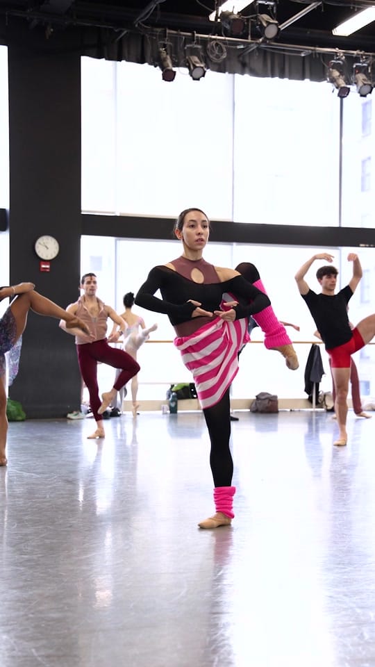 Post 2 by The Joffrey Ballet on TikTok (video)