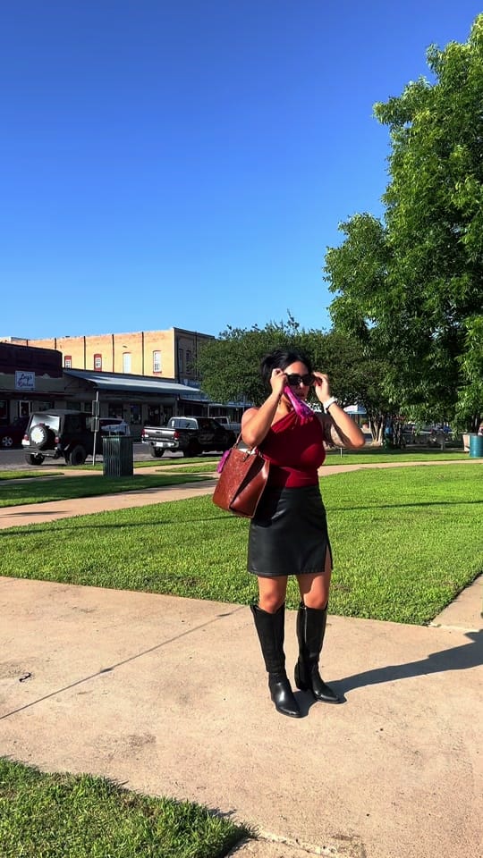 Post 2 by The Tiarras on TikTok (video)