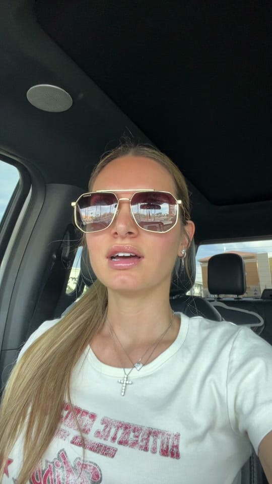 Post 5 by sienapaglia on TikTok (video)