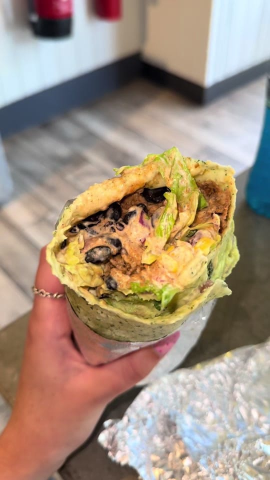 Post 7 by Elizabeth Eats & Travels 🗺️ on TikTok (video)