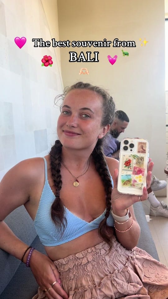 Post 8 by Elizabeth Eats & Travels 🗺️ on TikTok (video)
