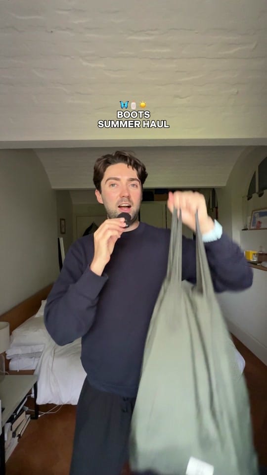 Post 1 by George In London on TikTok (video)