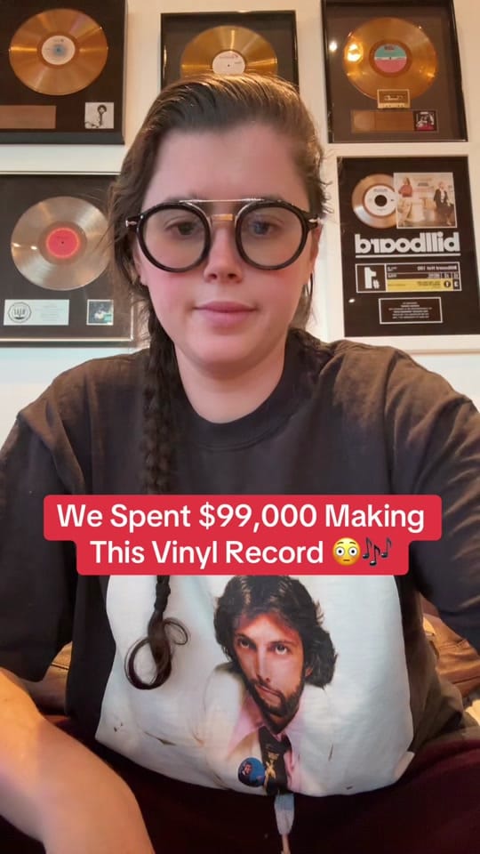 Post 5 by Liz The Music Manager on TikTok (video)
