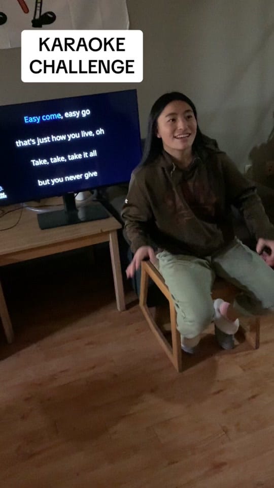 Post 9 by juliagosling88 on TikTok (video)