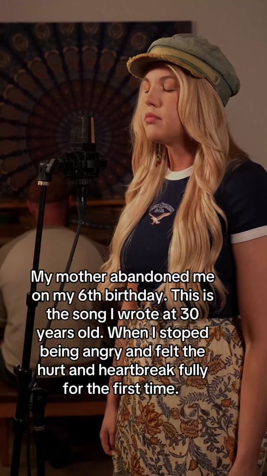 Post 5 by hannahmariekelleymusic on TikTok (video)