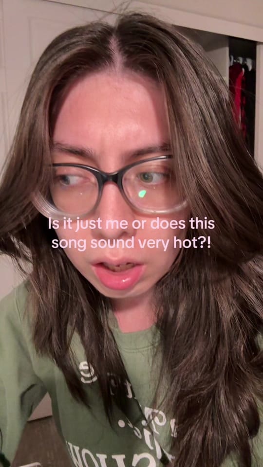 Post 4 by Dayanna on TikTok (video)