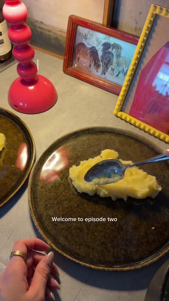 Post 1 by Estera on TikTok (video)