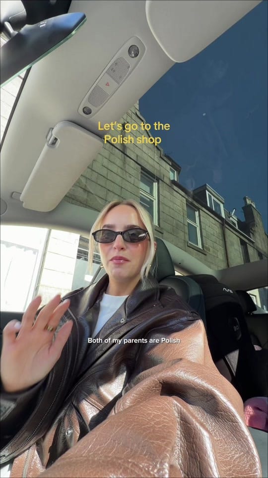 Post 9 by Estera on TikTok (video)