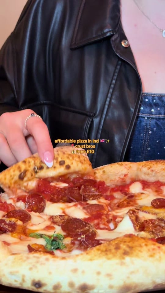 Post 4 by caitlyn | life in cardiff 💐 on TikTok (video)