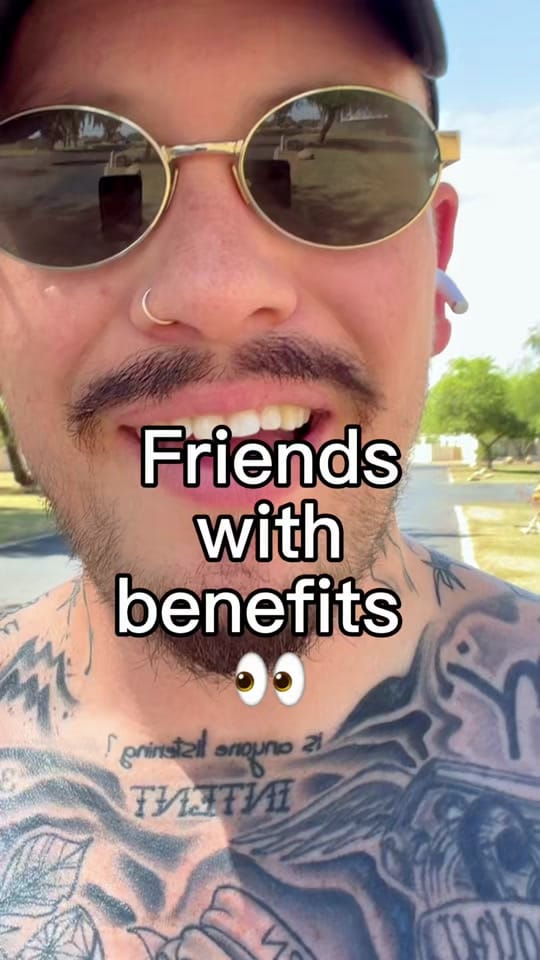 Post 6 by Tino Cochino on TikTok (video)