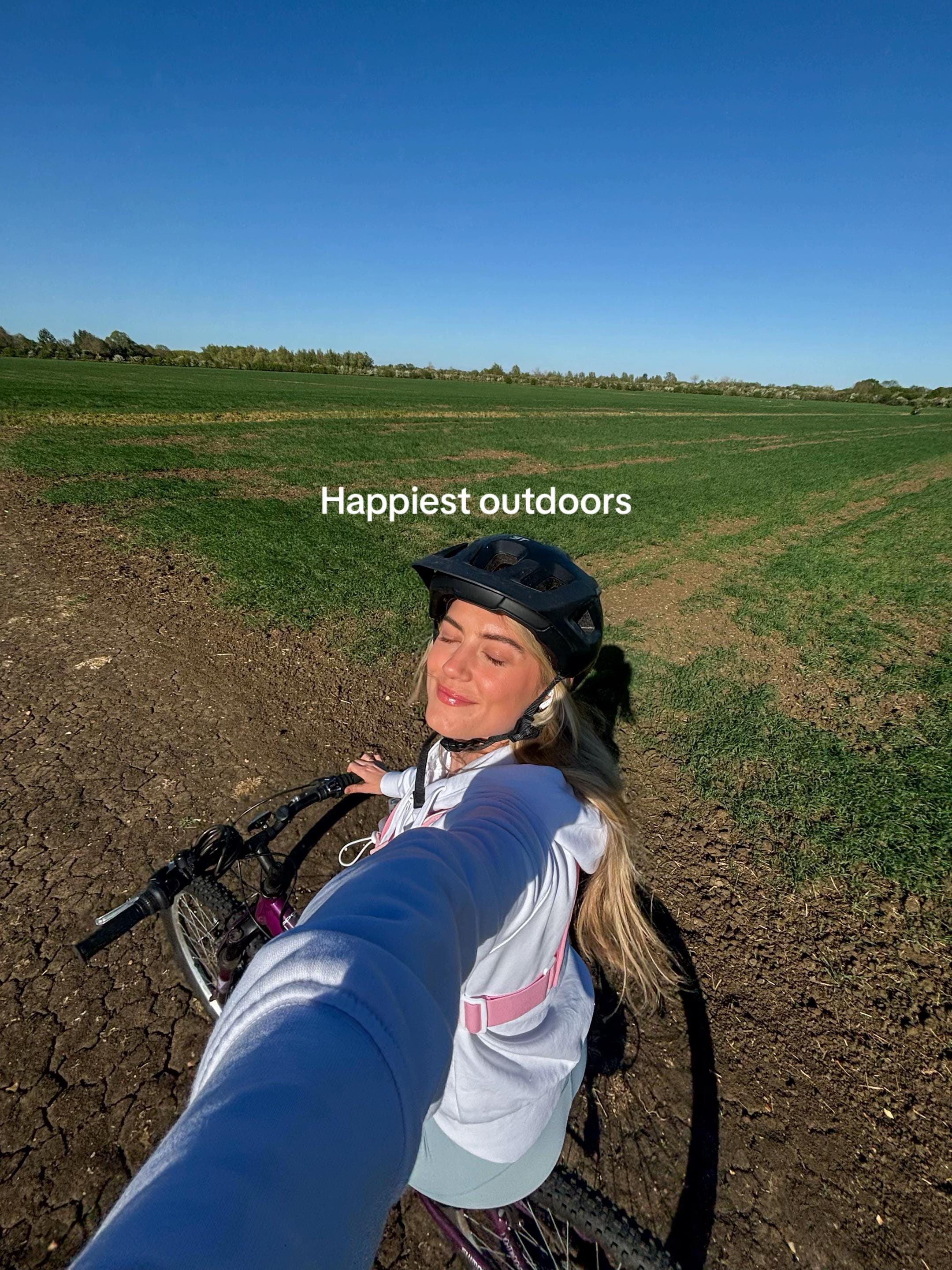 Post 1 by Annabel Flinders on TikTok (video)