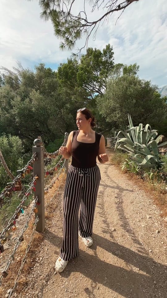 Post 6 by Rose on TikTok (video)