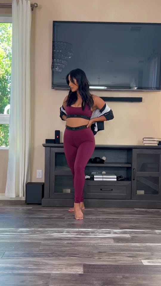 Post 5 by Junior and Emily on TikTok (video)