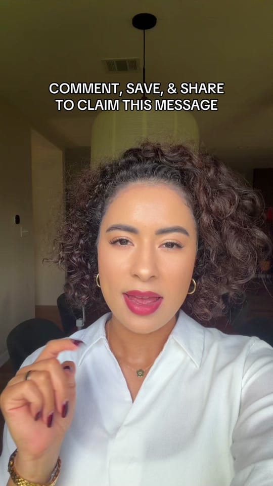 Post 3 by Chelsea Bellini on TikTok (video)
