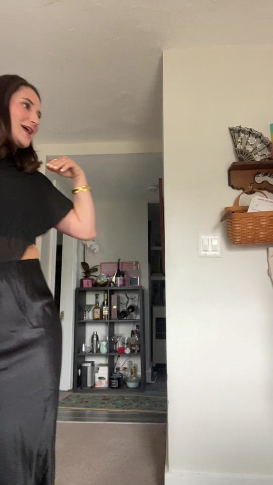 Post 6 by Fiona Faryan on TikTok (video)