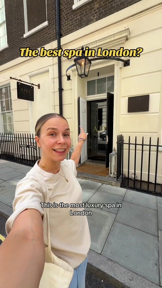 Post 9 by Sandy☀️Travel Stories & London on TikTok (video)
