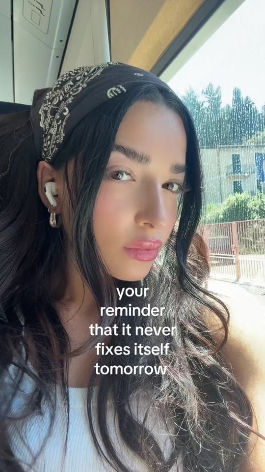 Post 5 by Emma Bianchi on TikTok (video)