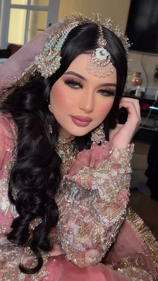 Post 6 by Nahida Malik on TikTok (video)