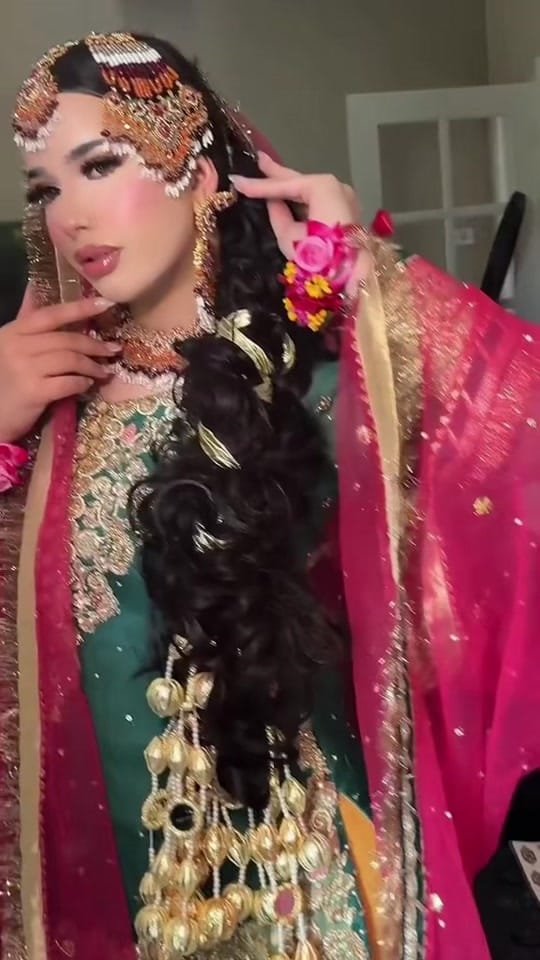 Post 3 by Nahida Malik on TikTok (video)