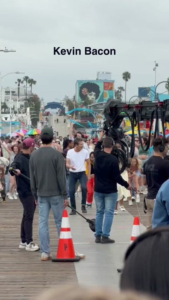 Post 2 by Hollywood Bus Tours on TikTok (video)