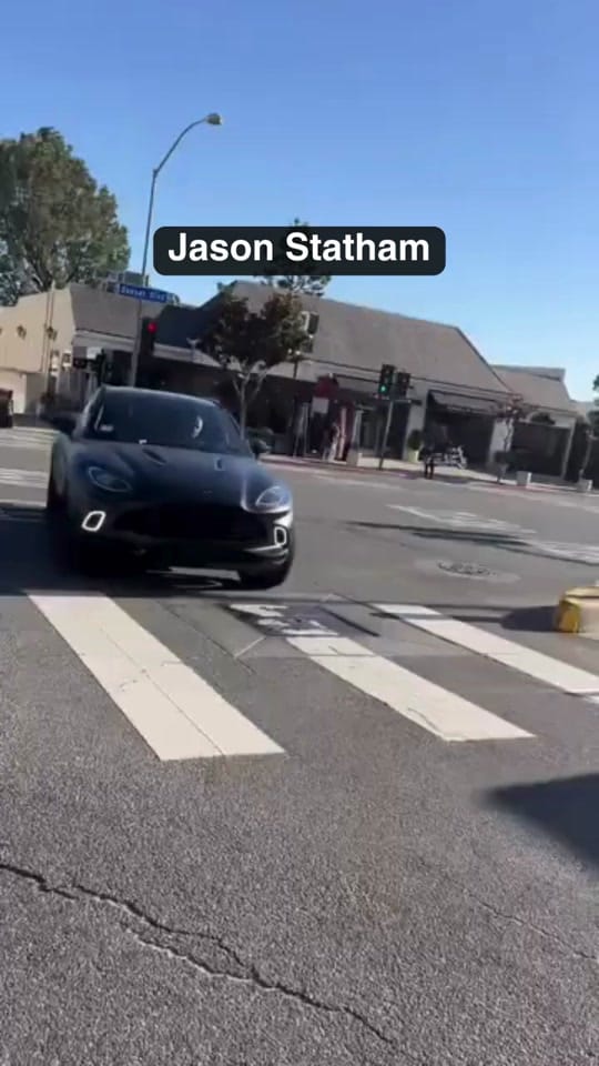Post 6 by Hollywood Bus Tours on TikTok (video)