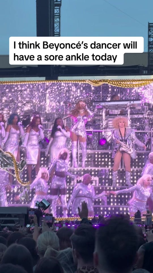 Post 10 by Lyla Munro on TikTok (video)