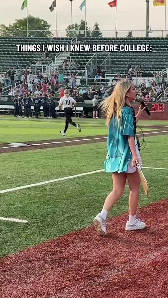 Post 10 by SLOANE ROSEN on TikTok (video)