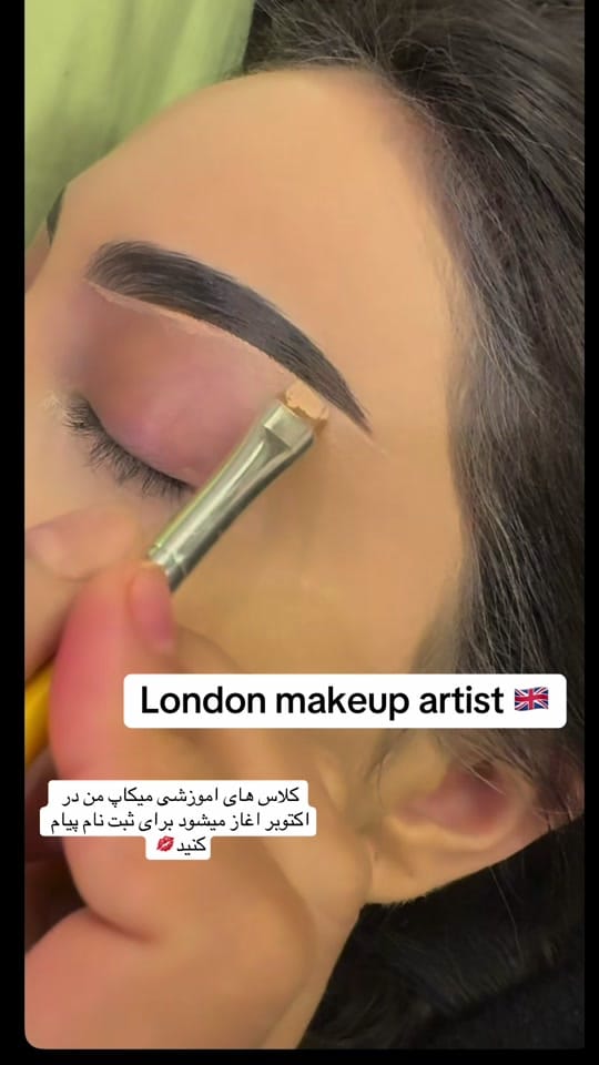 Post 4 by London makeup artist 🇬🇧 on TikTok (video)