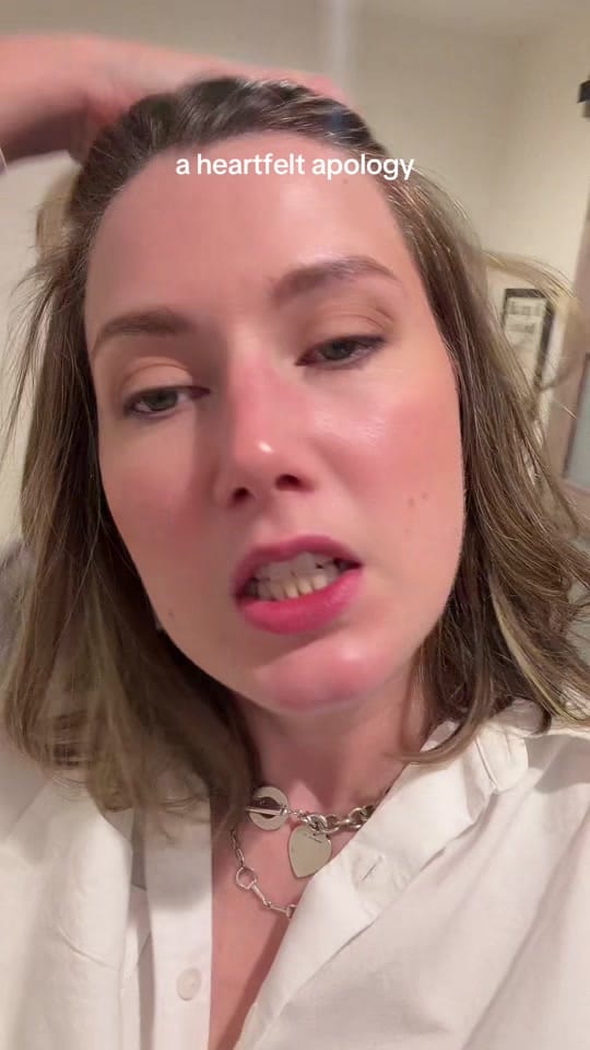 Post 1 by Zoë Tracy on TikTok (video)