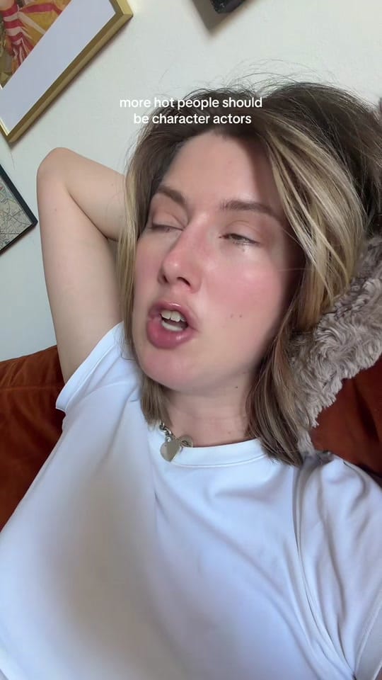 Post 2 by Zoë Tracy on TikTok (video)