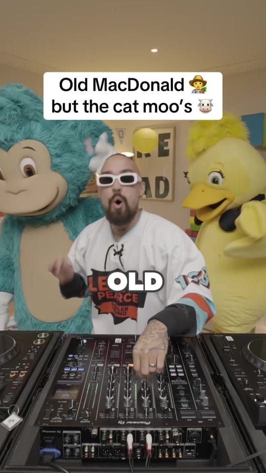 Post 1 by Lenny Pearce on TikTok (video)