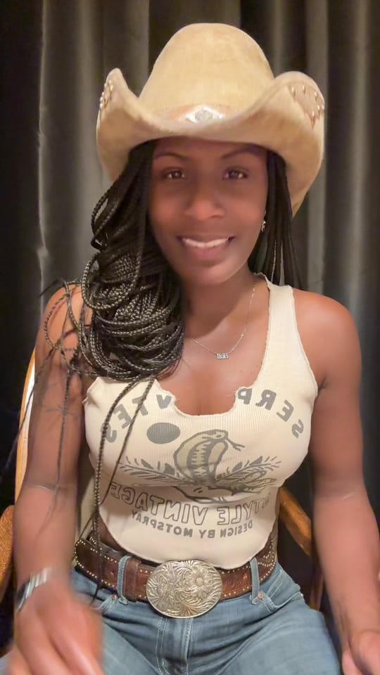 Post 1 by Ariona Hall on TikTok (video)