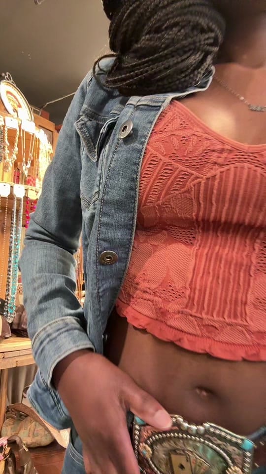 Post 5 by Ariona Hall on TikTok (video)