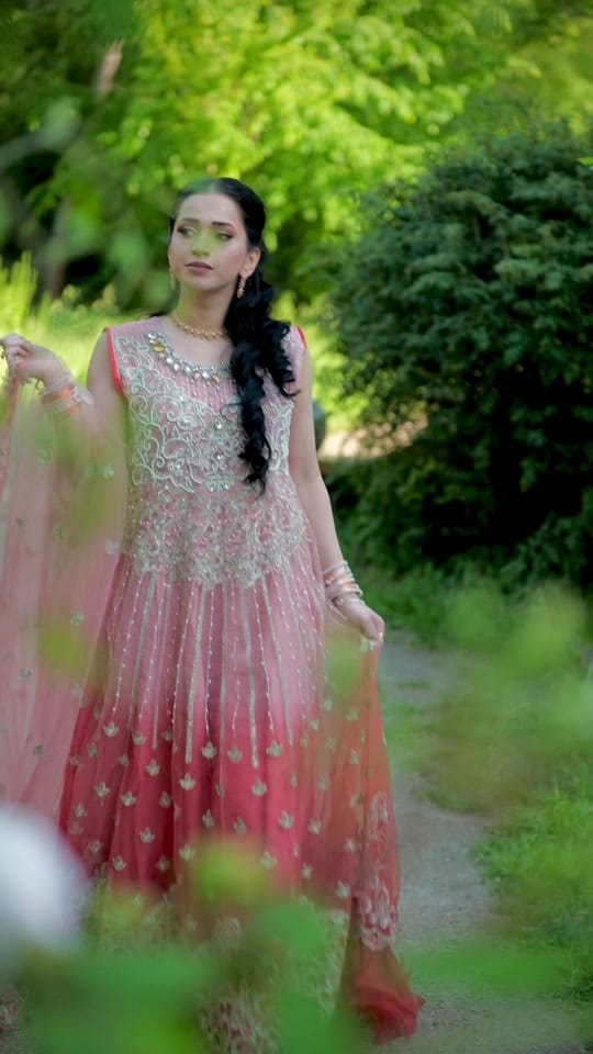 Post 4 by Samin Chaudhary 🇬🇧 on TikTok (video)