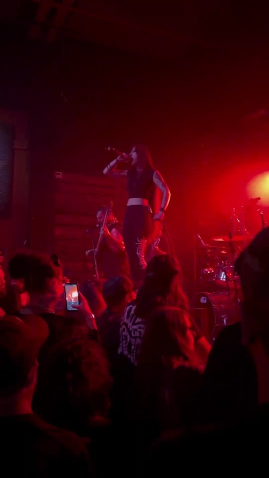 Post 4 by Yasmine on TikTok (video)