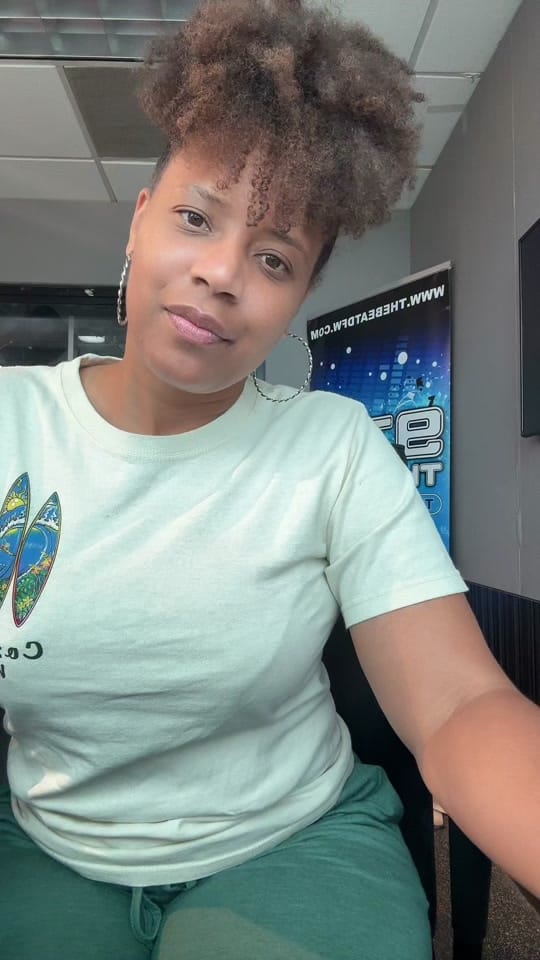 Post 1 by JazzeRadioChica on TikTok (video)