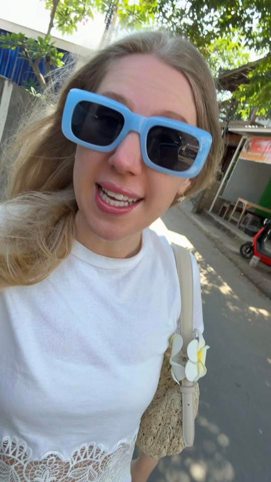 Post 3 by Day in London on TikTok (video)