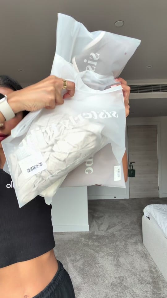 Post 3 by wherekellygoes on TikTok (video)