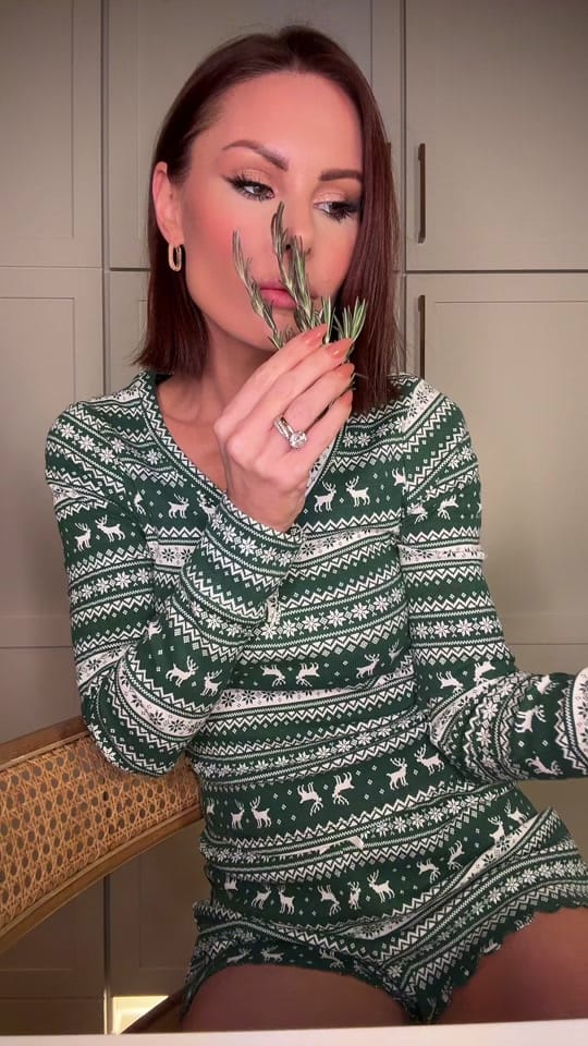 Post 1 by Christina Lee on TikTok (video)