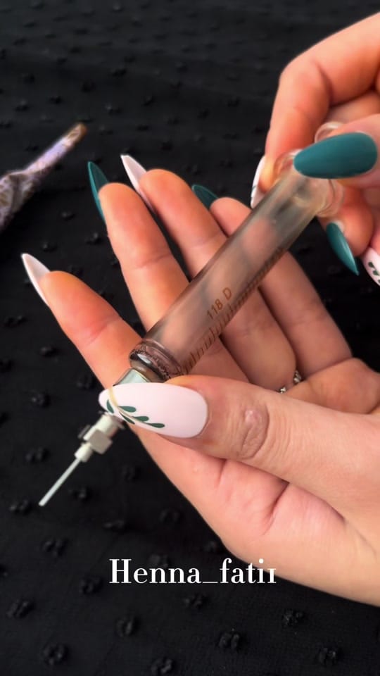 Post 9 by secret henna on TikTok (video)