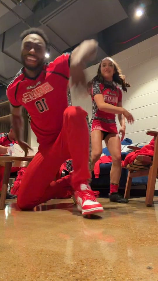 Post 1 by James Thomas on TikTok (video)