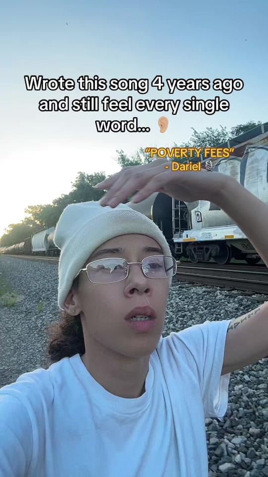 Post 6 by Dariel Woods on TikTok (video)