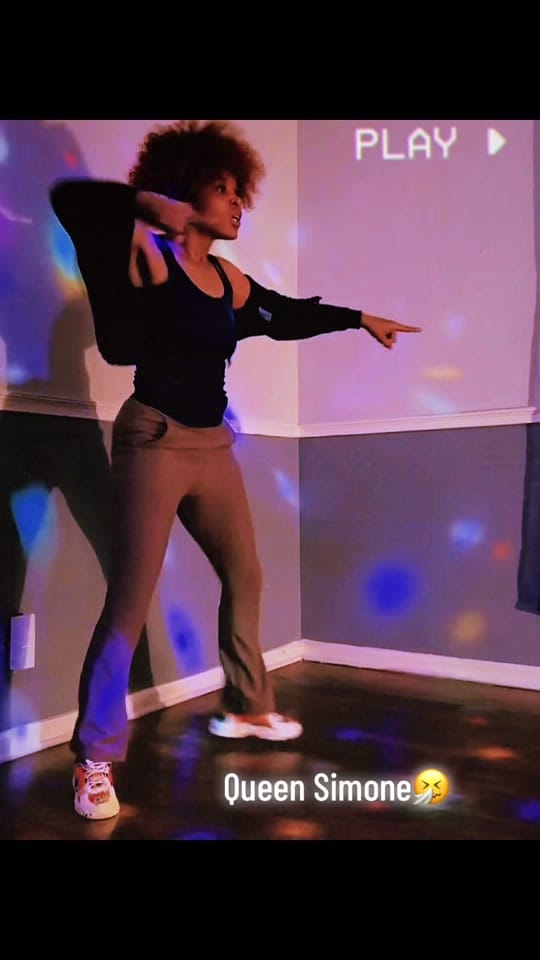 Post 1 by Simone on TikTok (video)