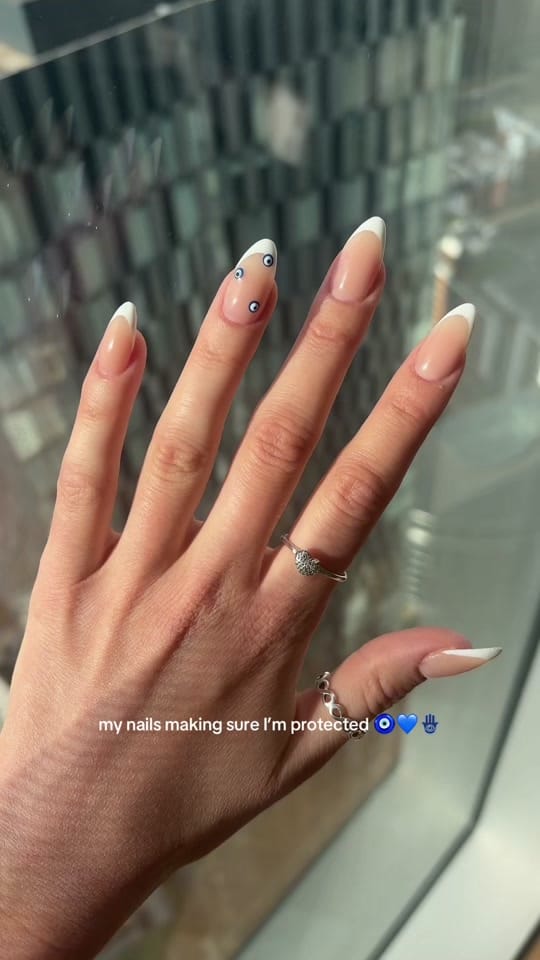 Post 2 by Sophie Frais on TikTok (video)