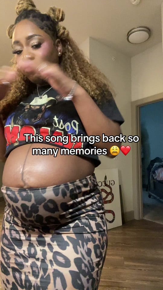 Post 7 by Golddeloxx on TikTok (video)