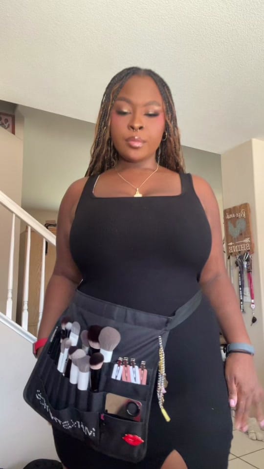 Post 2 by Mia✨ on TikTok (video)